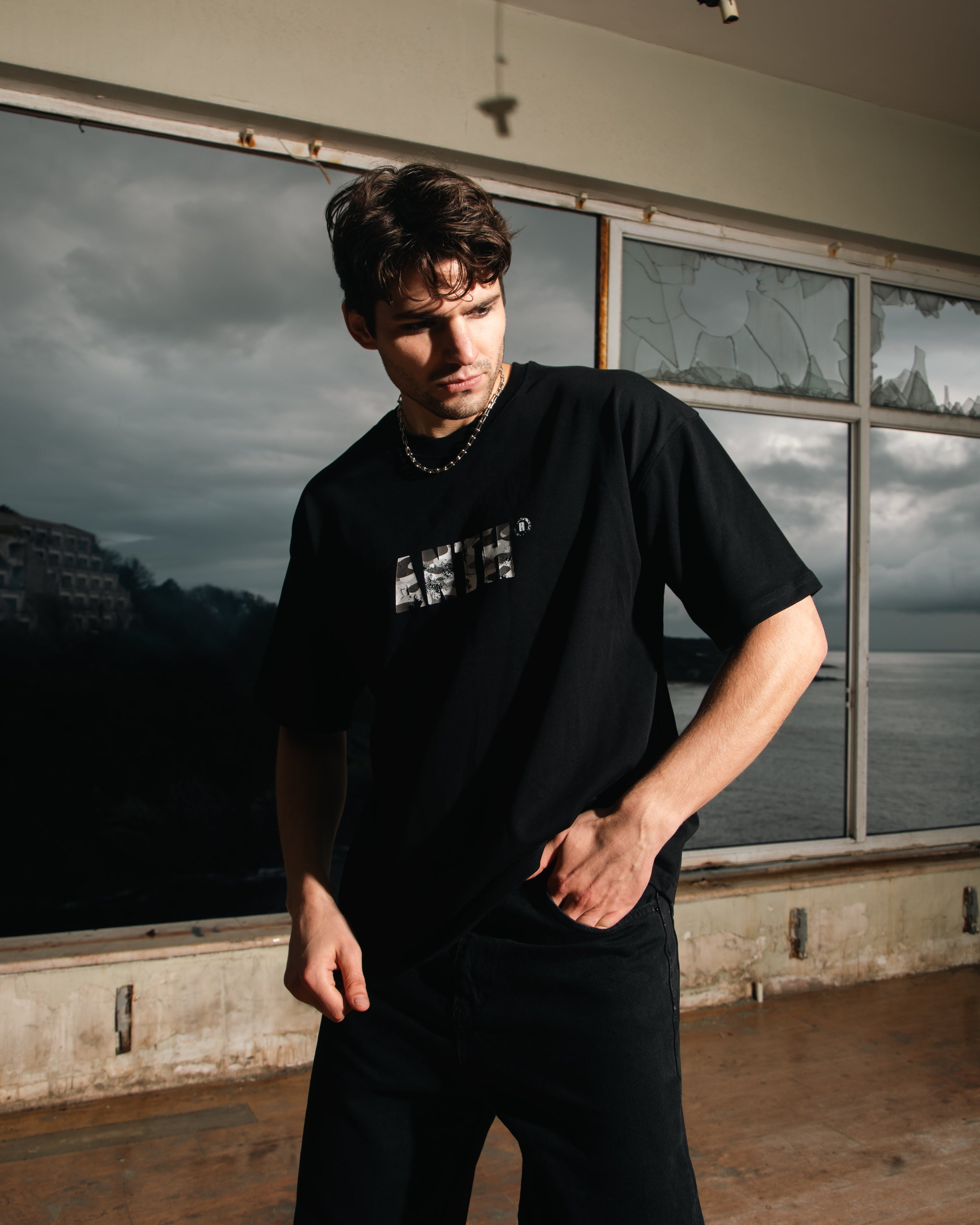 ANTH CAMO BLACK T-SHIRT