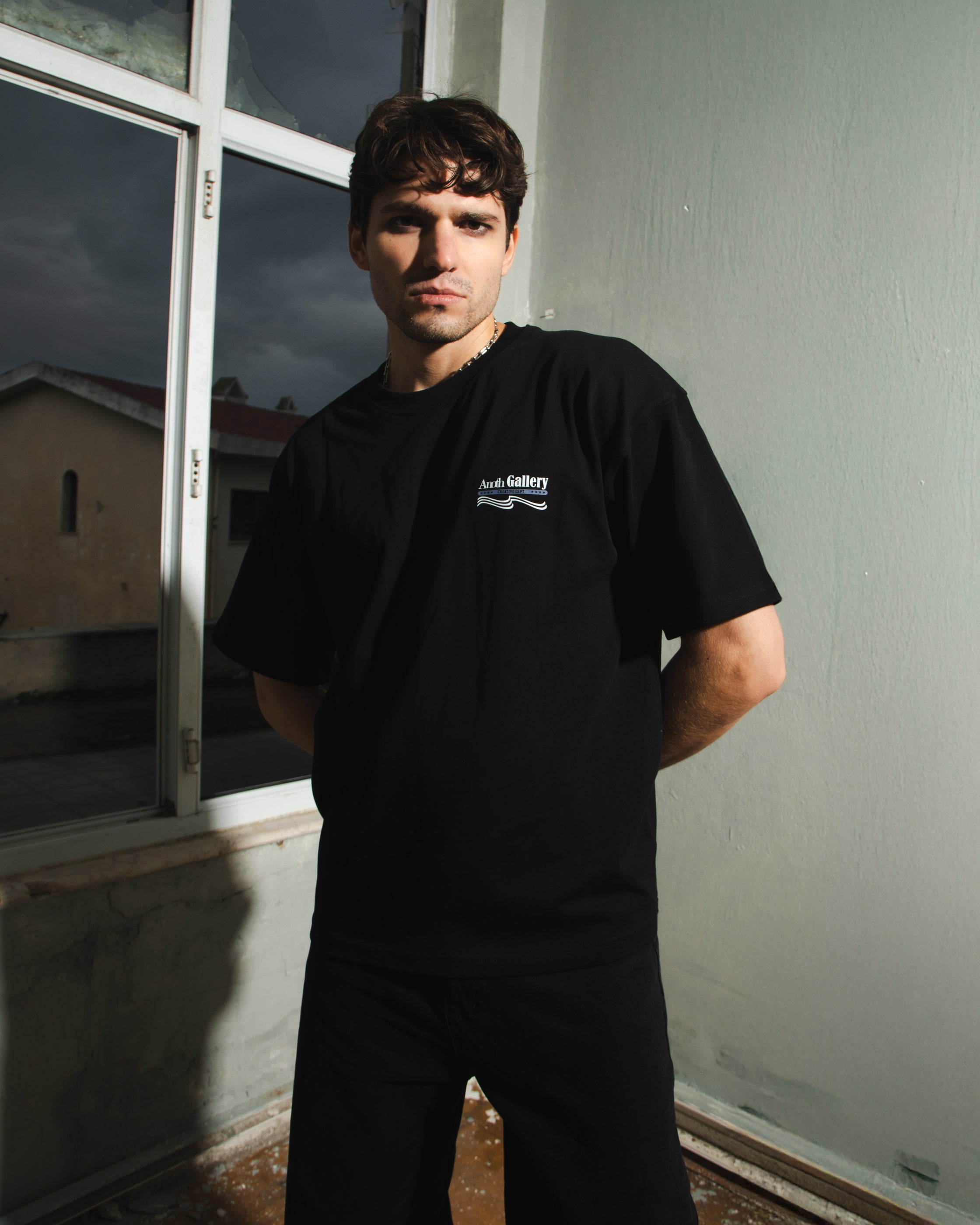 ANOTH GALLERY BLACK T-SHIRT