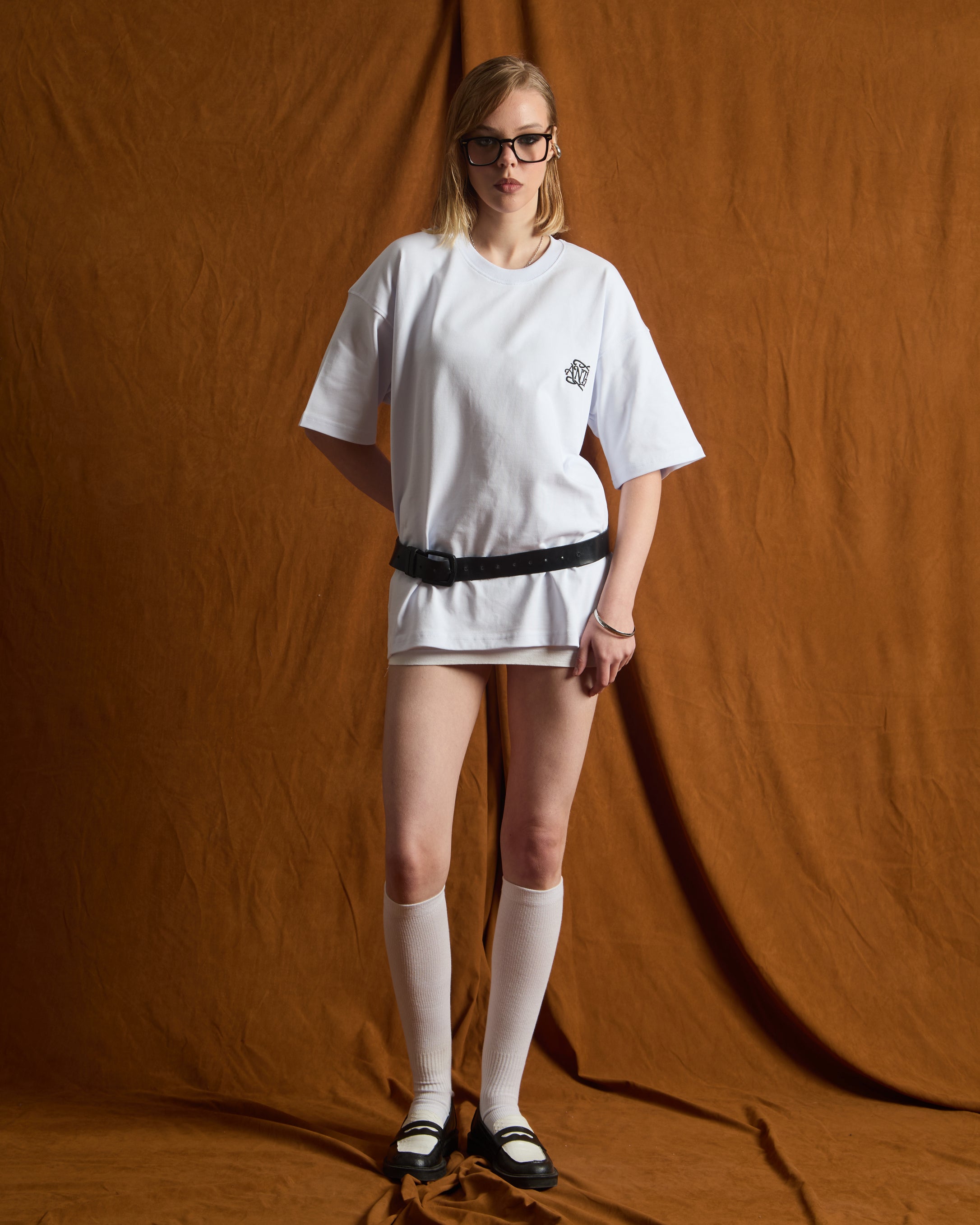 ANTH EMBROIDERY WHITE T-SHIRT