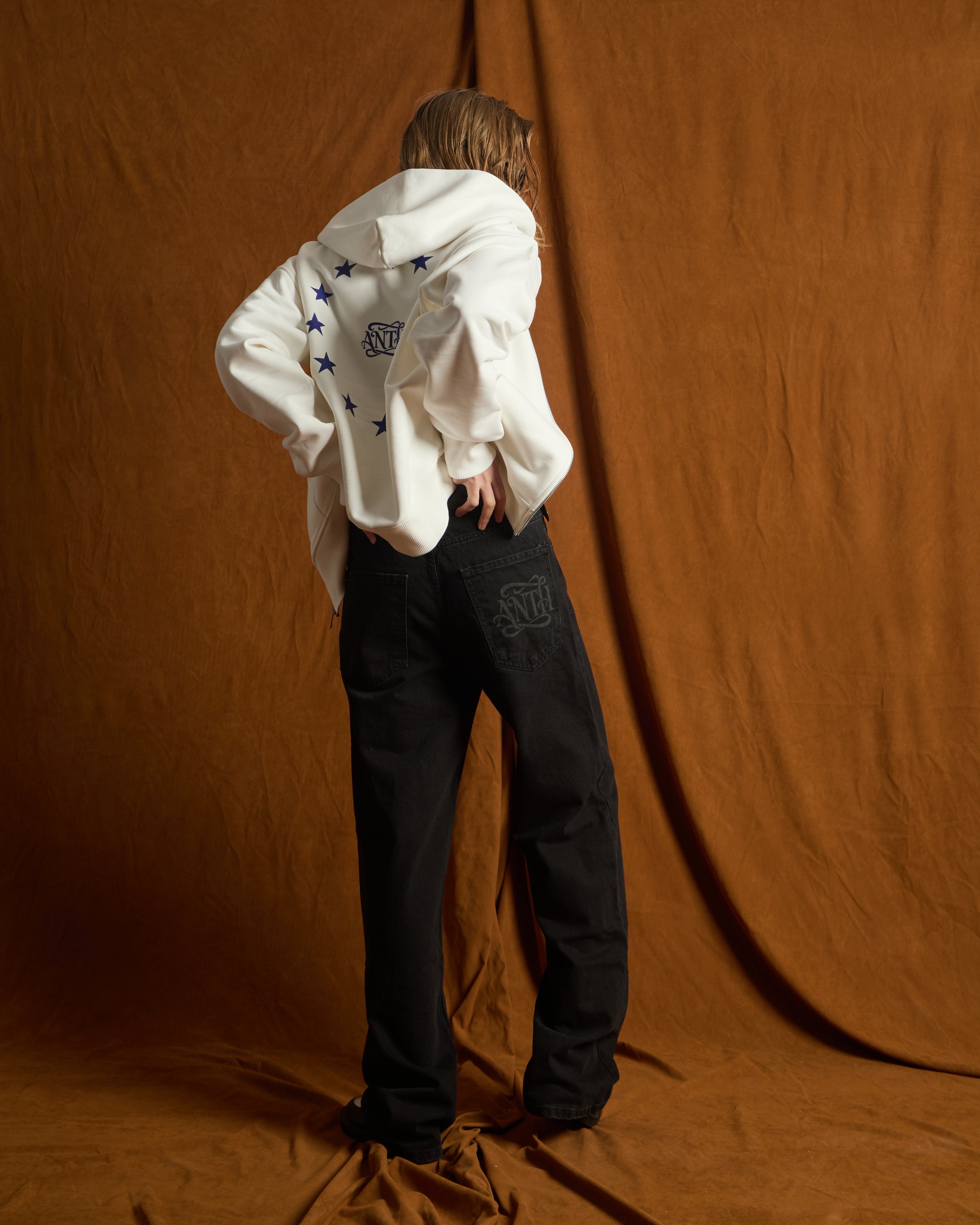 ANTH LOGO EKRU KAPÜŞONLU SWEATSHIRT