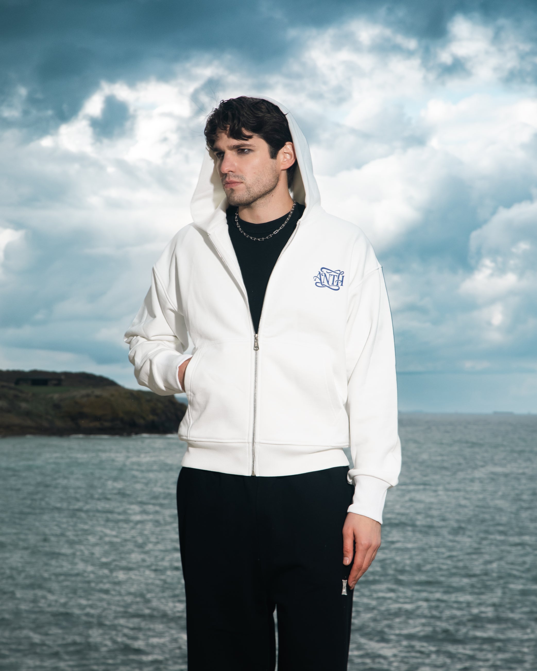 ANTH LOGO EKRU KAPÜŞONLU SWEATSHIRT