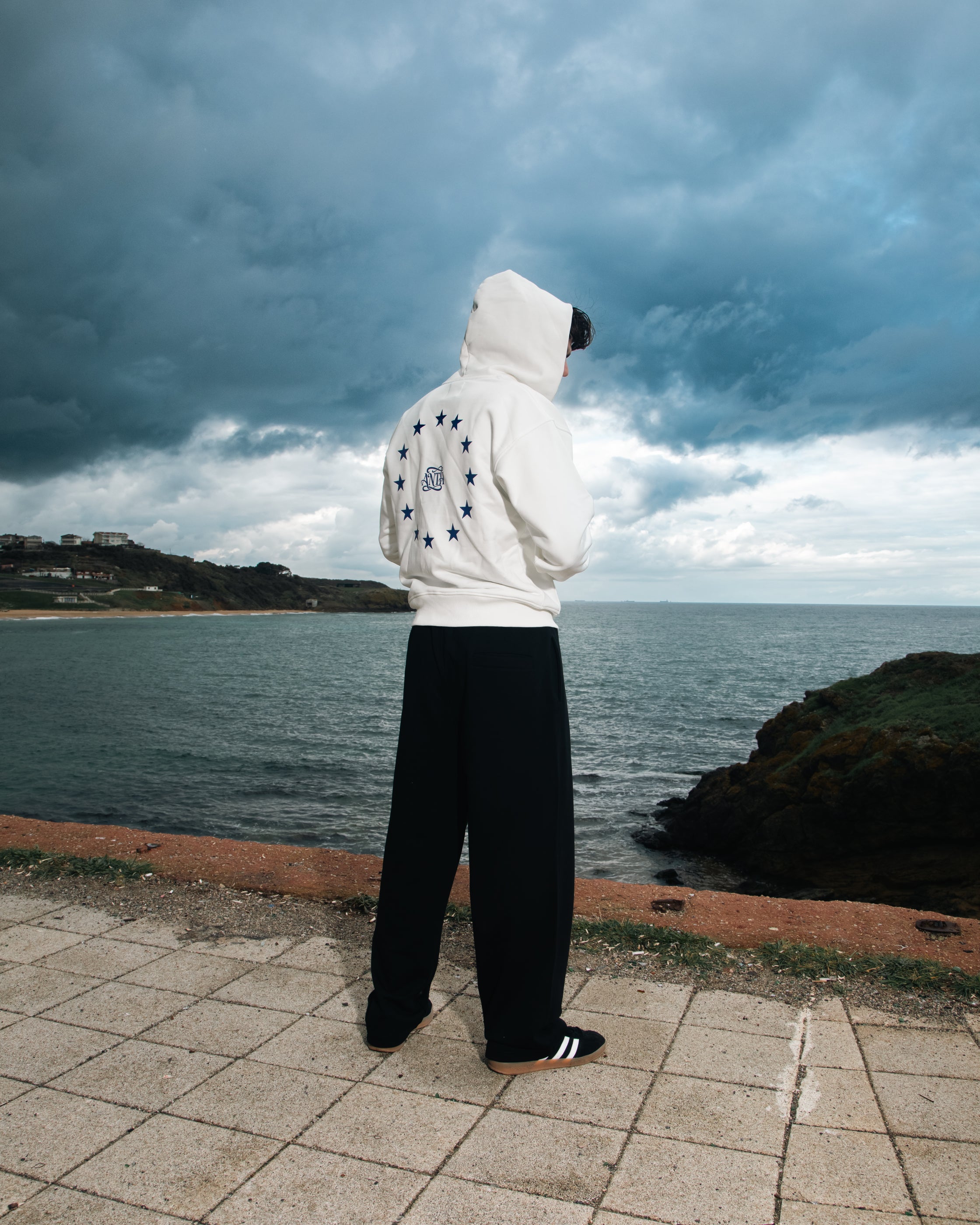 ANTH LOGO EKRU KAPÜŞONLU SWEATSHIRT