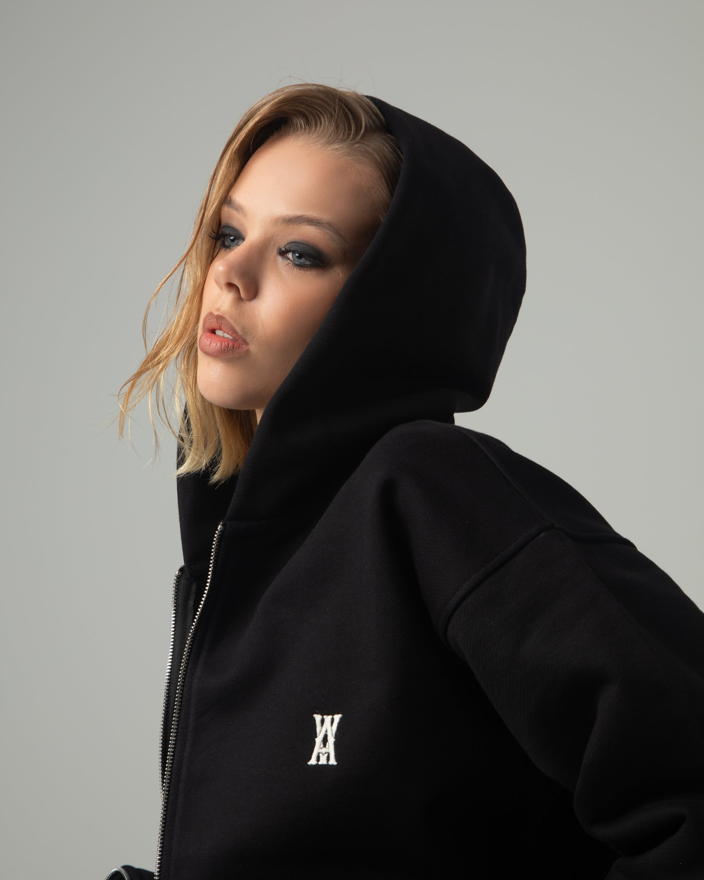 ANOTH BLACK CROP KAPÜŞONLU SWEATSHIRT