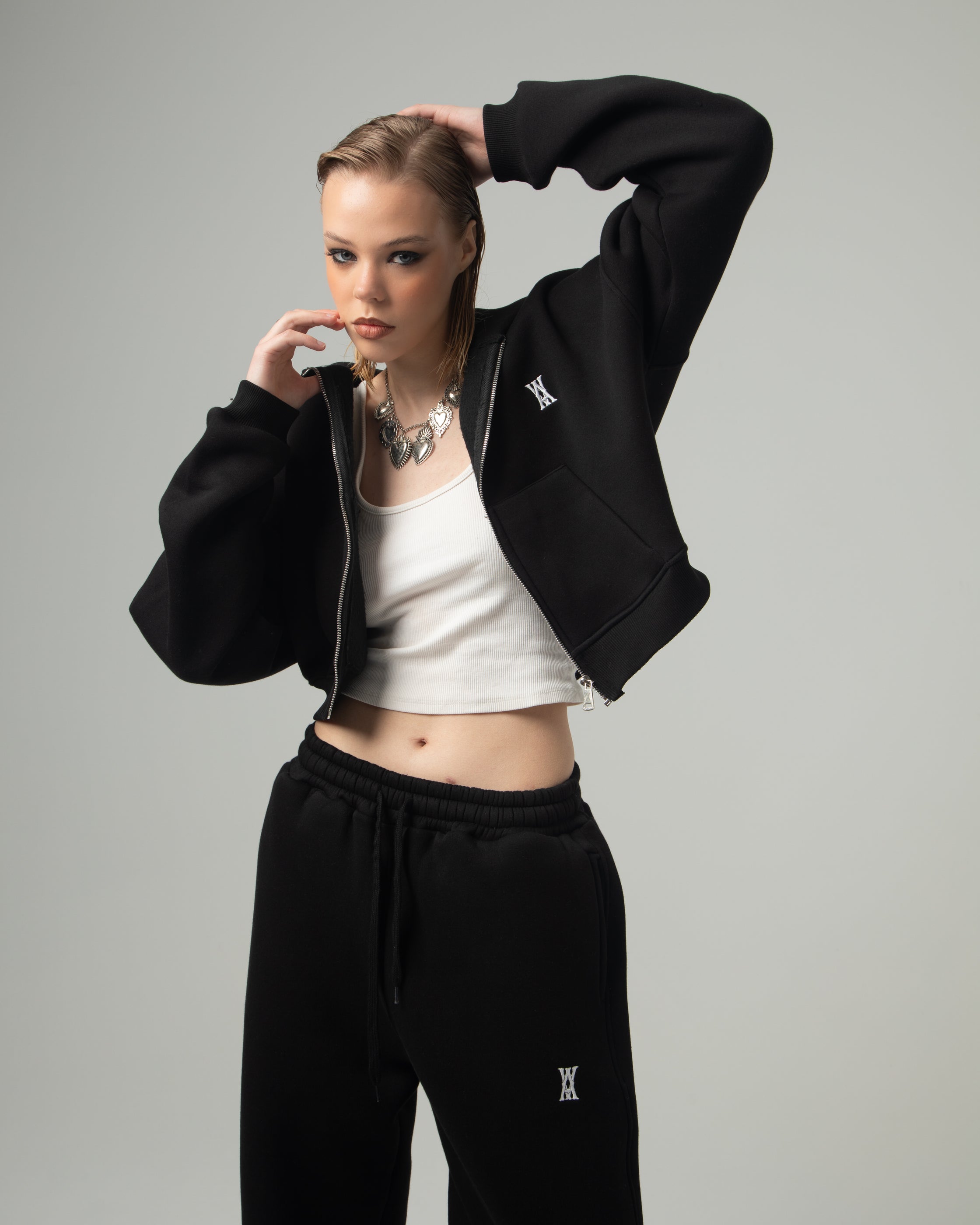 ANOTH BLACK CROP KAPÜŞONLU SWEATSHIRT