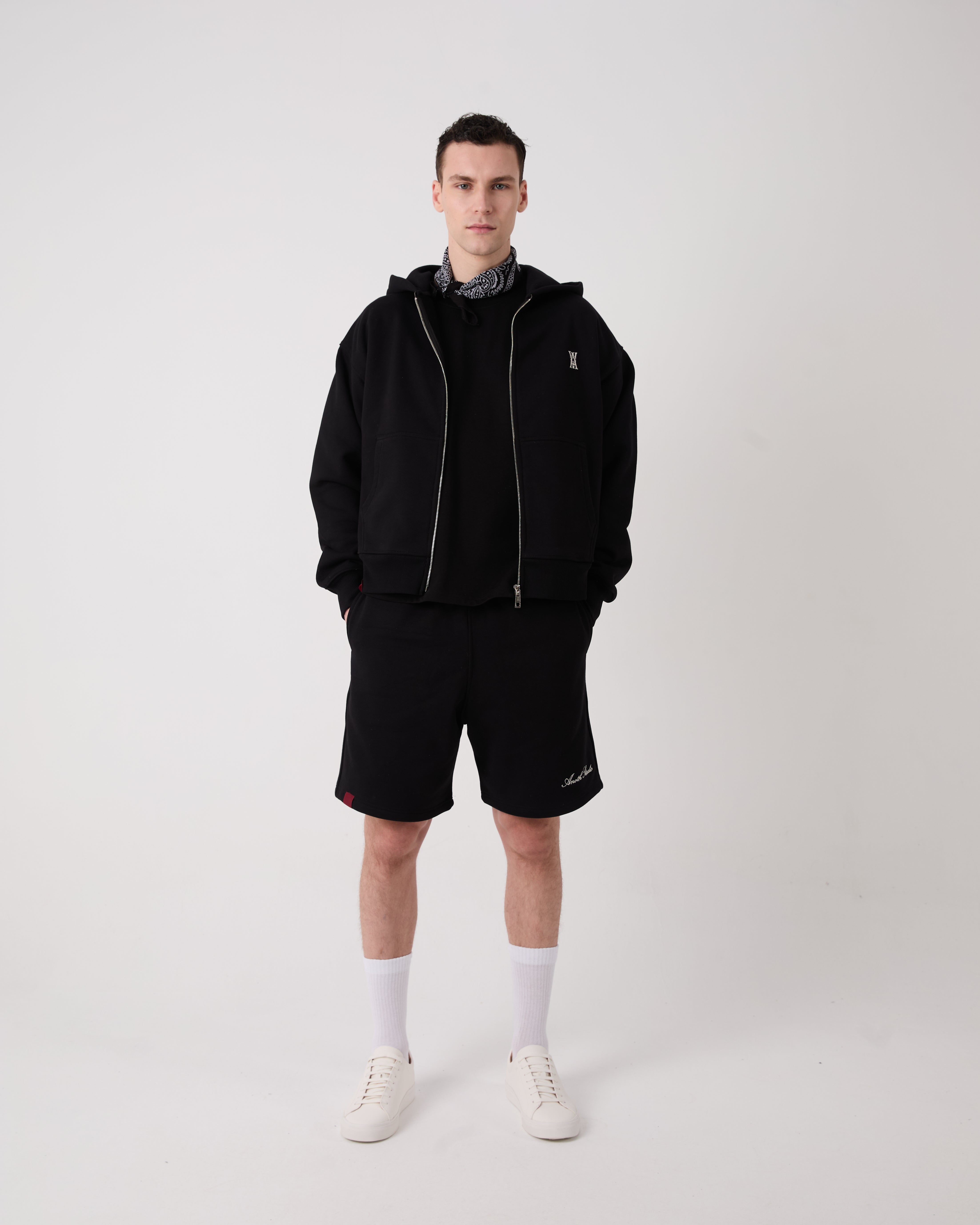 ANOTH LOGO BLACK ZIP-UP