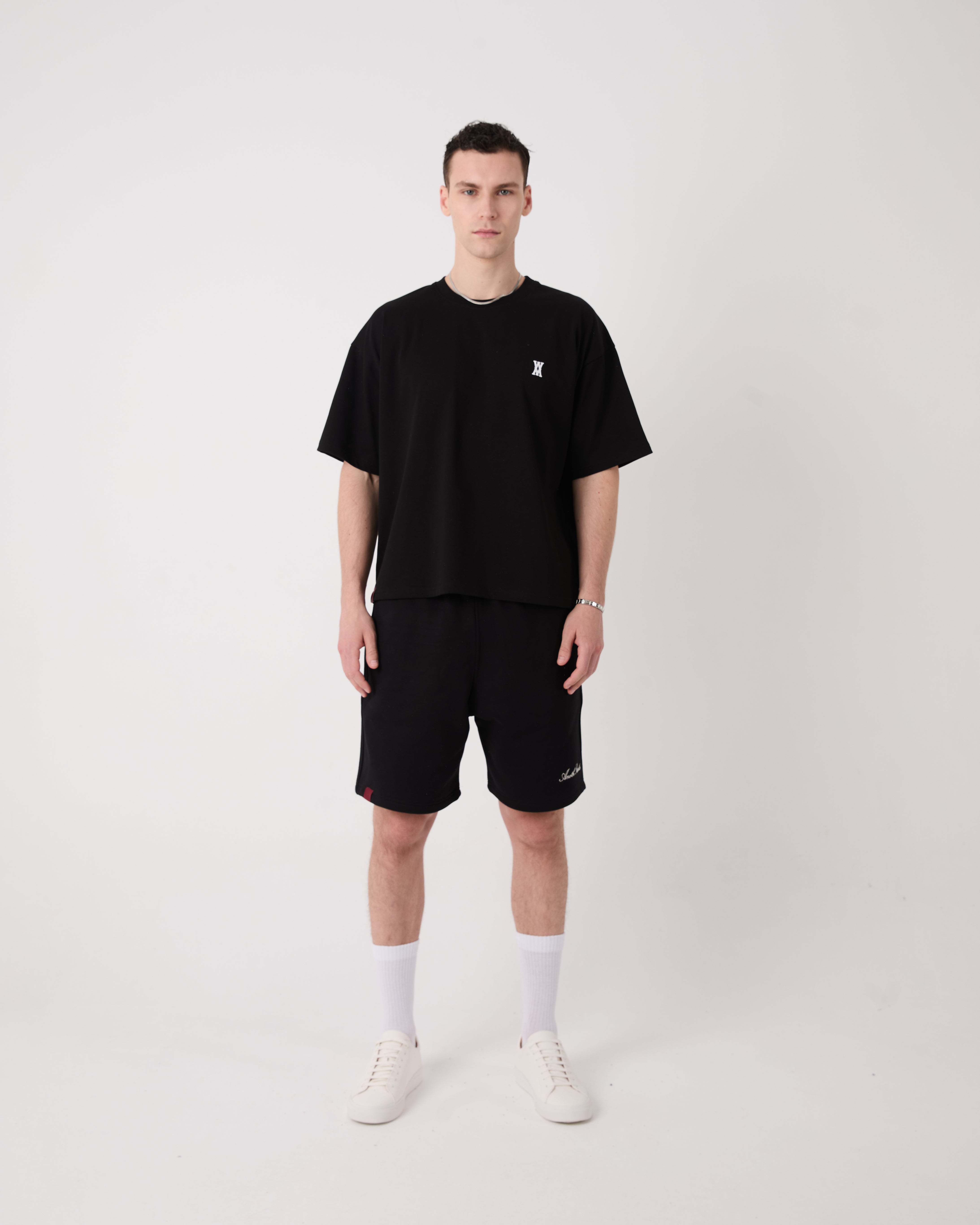 ANOTH LOGO BOXY FIT BLACK TEE