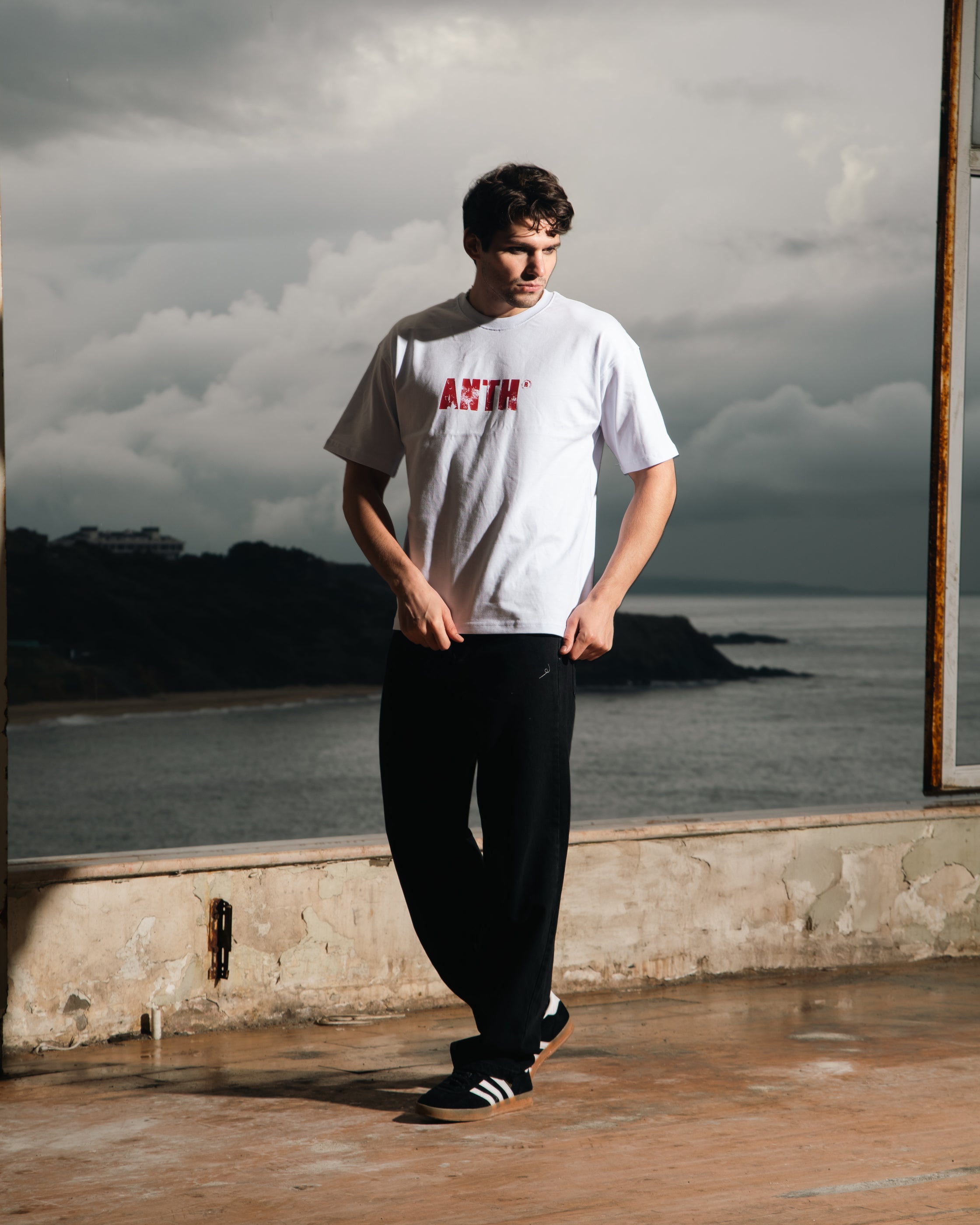 ANTH RED CAMO BLACK TEE