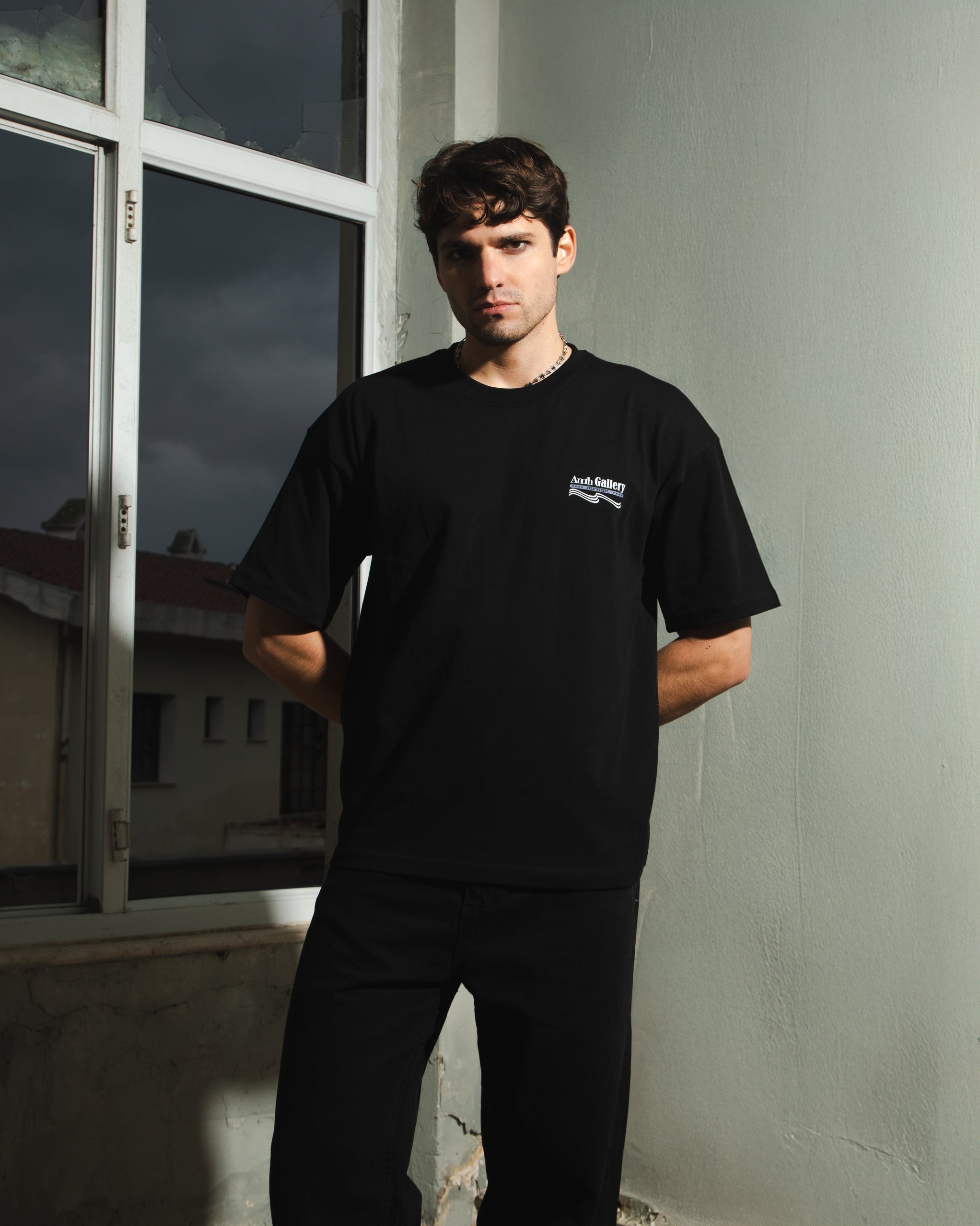 ANOTH GALLERY BLACK TEE