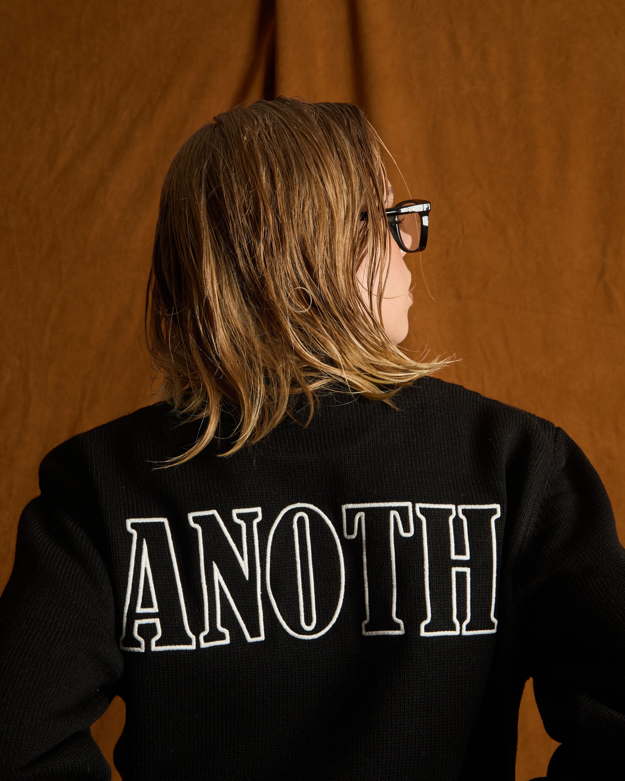ANOTH LOGO WHITE BLACK KNIT UNISEX SWEATER