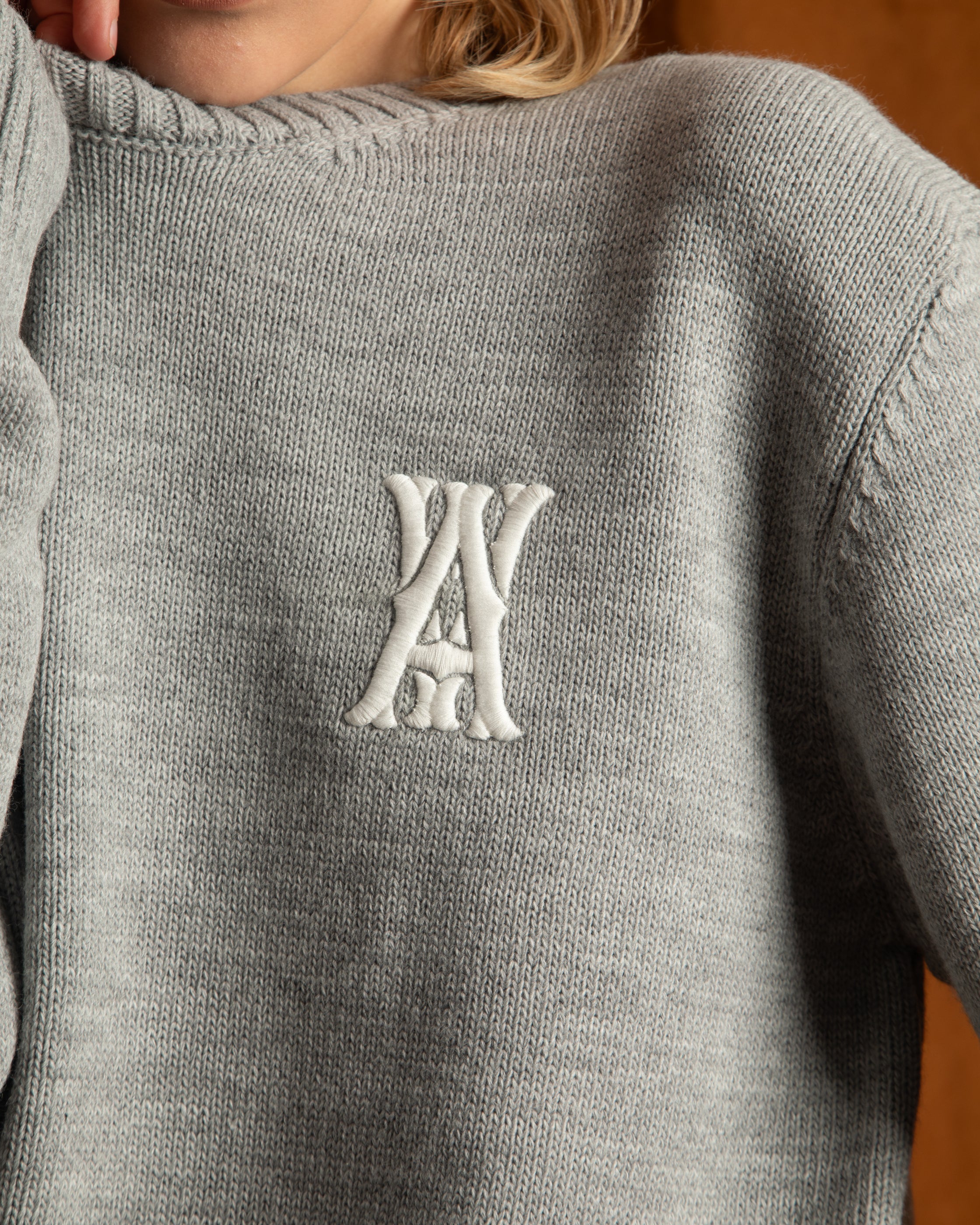 ANOTH WHITE GREY KNIT UNISEX SWEATER