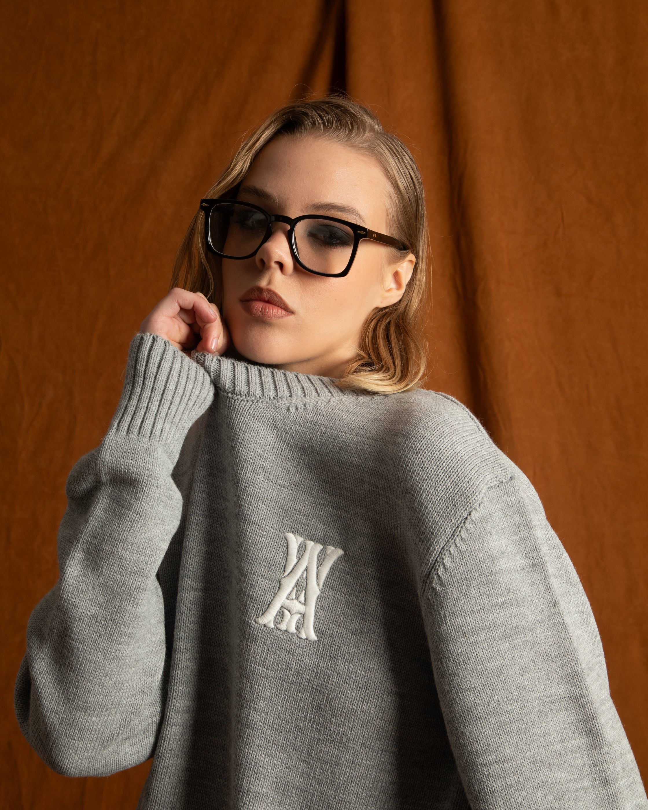 ANOTH WHITE GREY KNIT UNISEX SWEATER