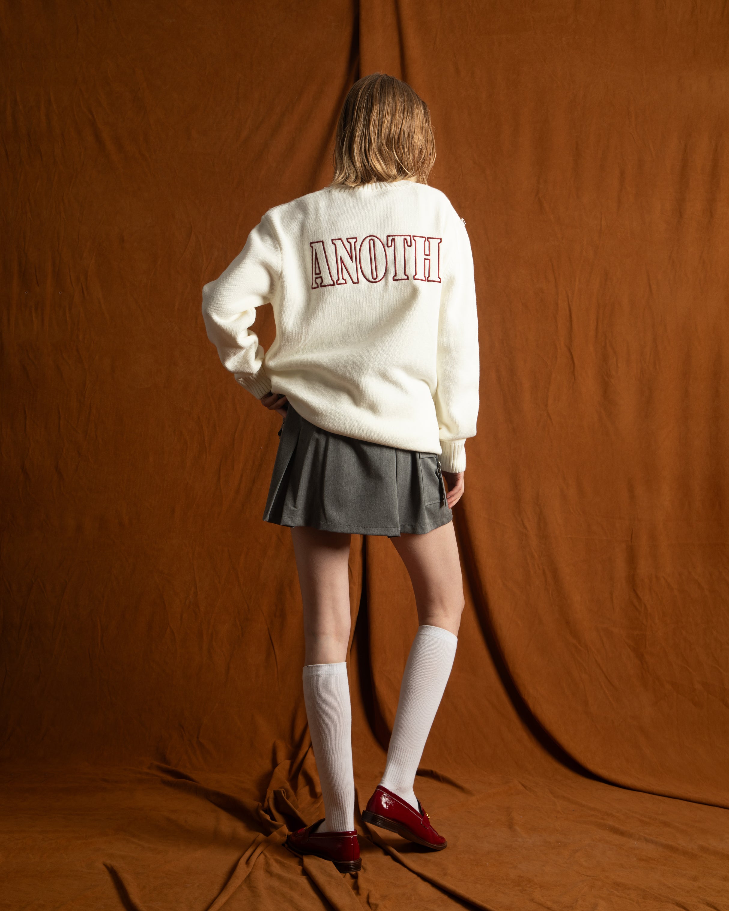 ANOTH RED LOGO ECRU KNIT UNISEX SWEATER