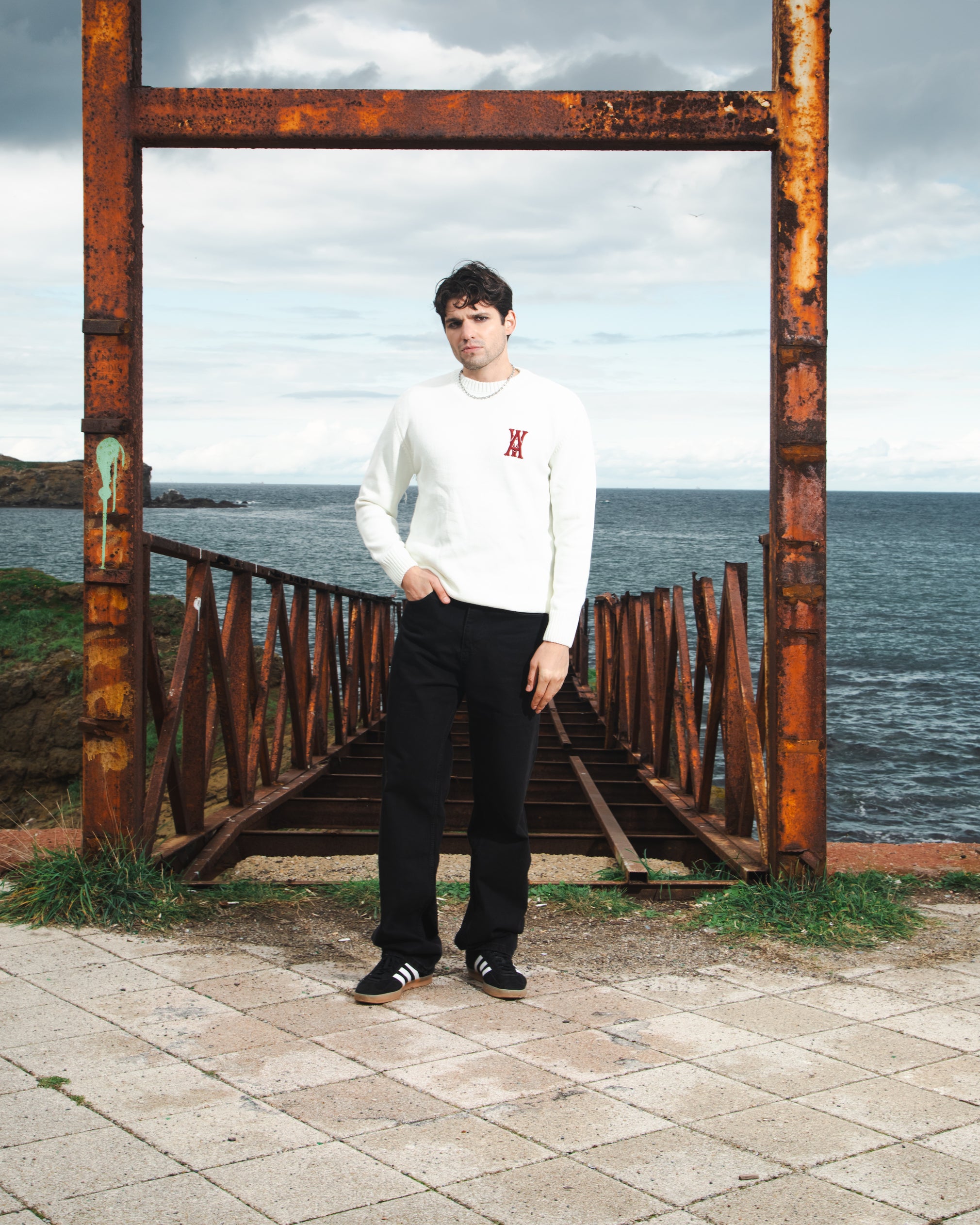 ANOTH RED LOGO ECRU KNIT UNISEX SWEATER