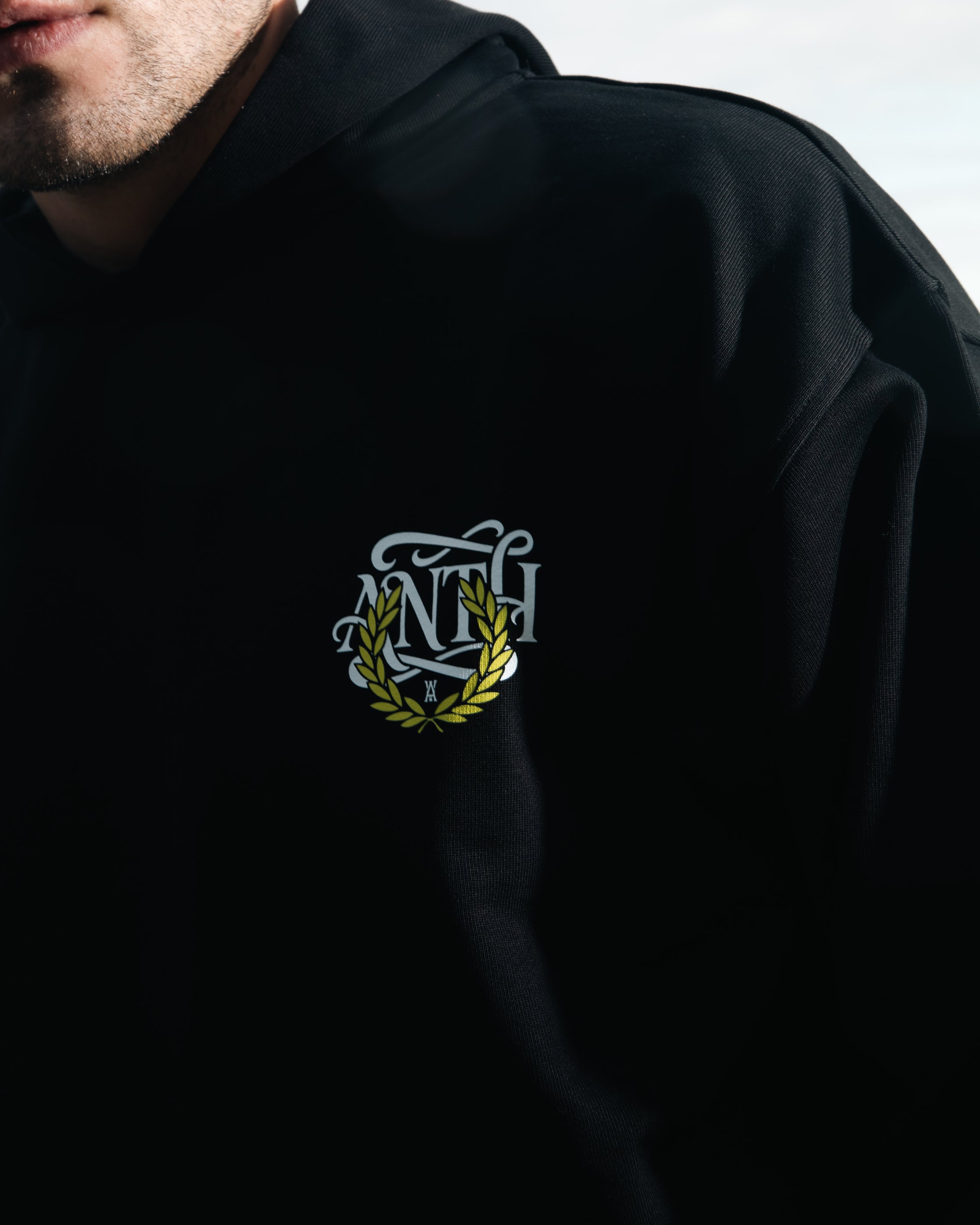 ANOTH BLACK HOODIE