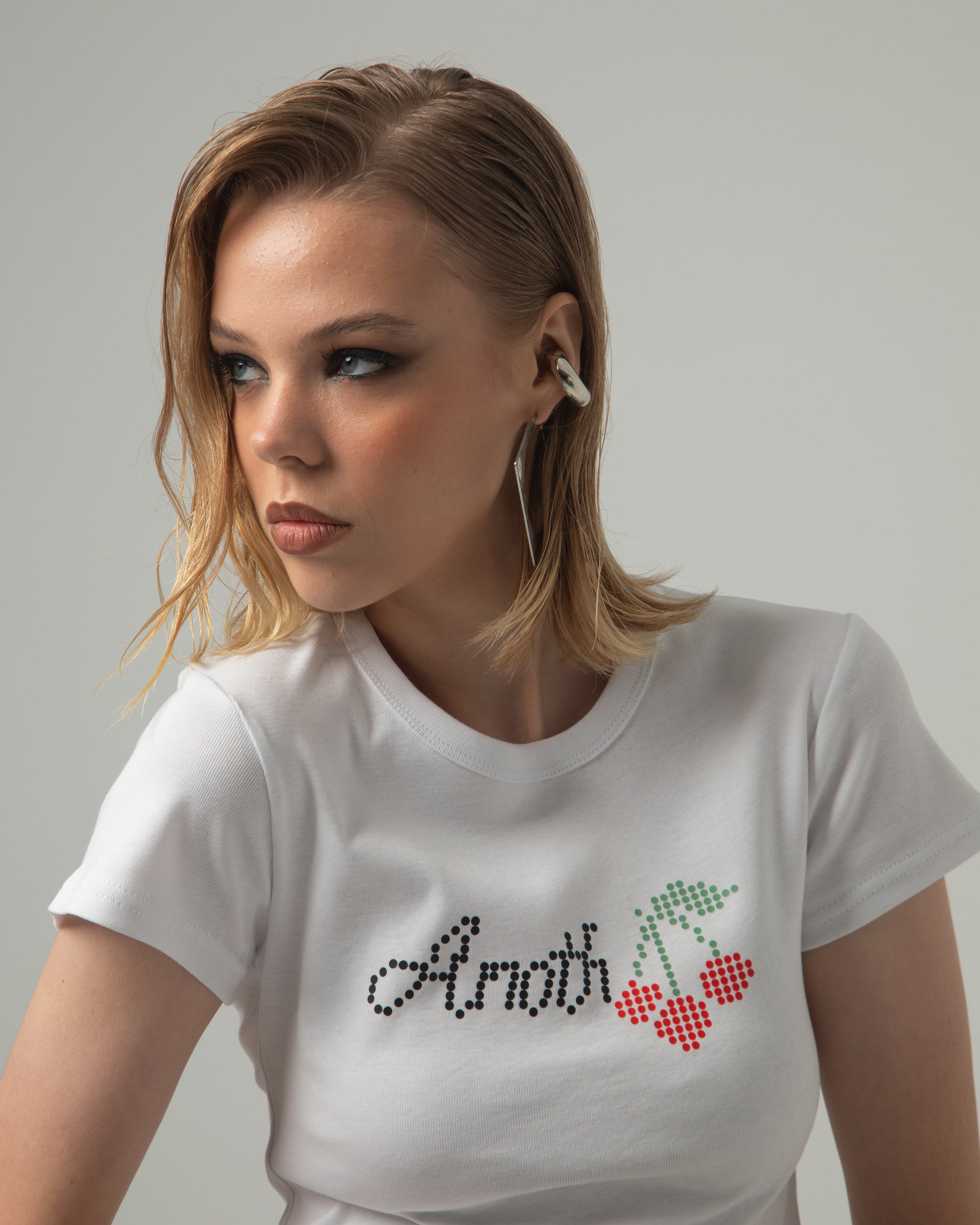 ANOTH CHERRY BABY TEE